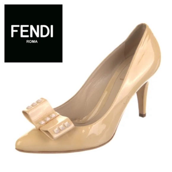 LIKE NEW!  FENDI Décolleté Vernice Borchie Viscone pumps - Picture 1 of 16